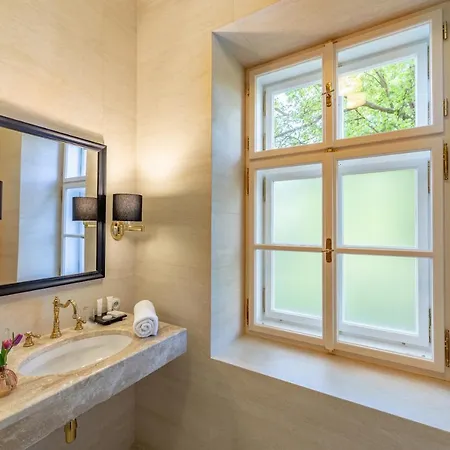Guest house Zamek *